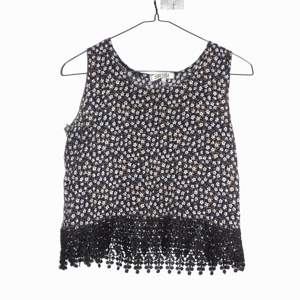 Miss Cocoa Floral Sleeveless Top With Lace Trim Women Size Small